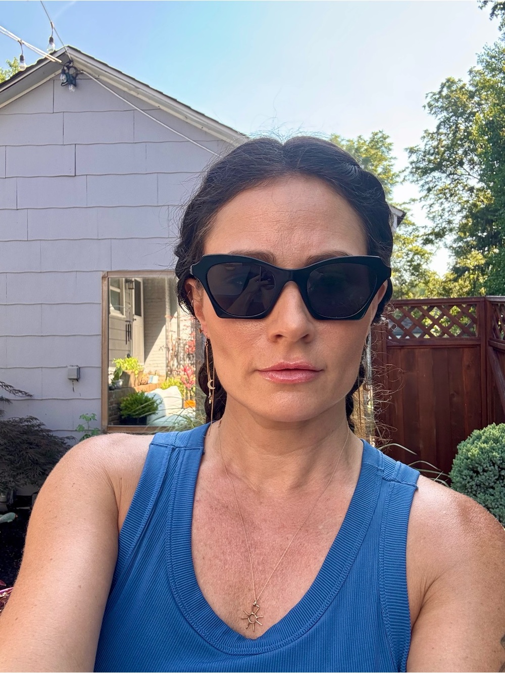 Authentic Burberry Women's Black Cat-Eye Sunglasses - Picture 2 of 2